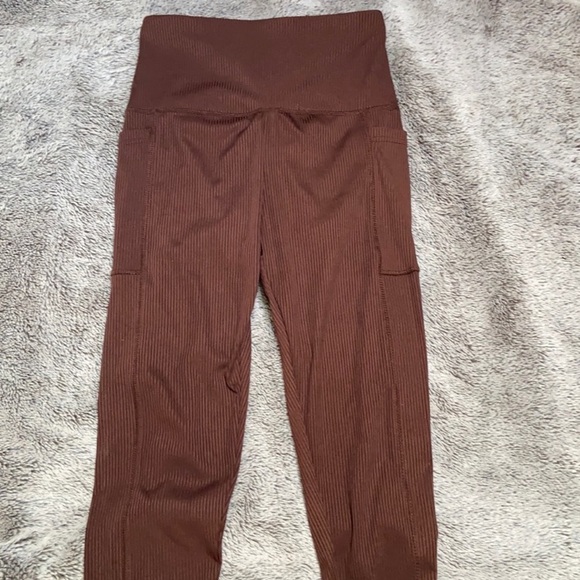 Brown Ribbed Workout leggings - Picture 1 of 5